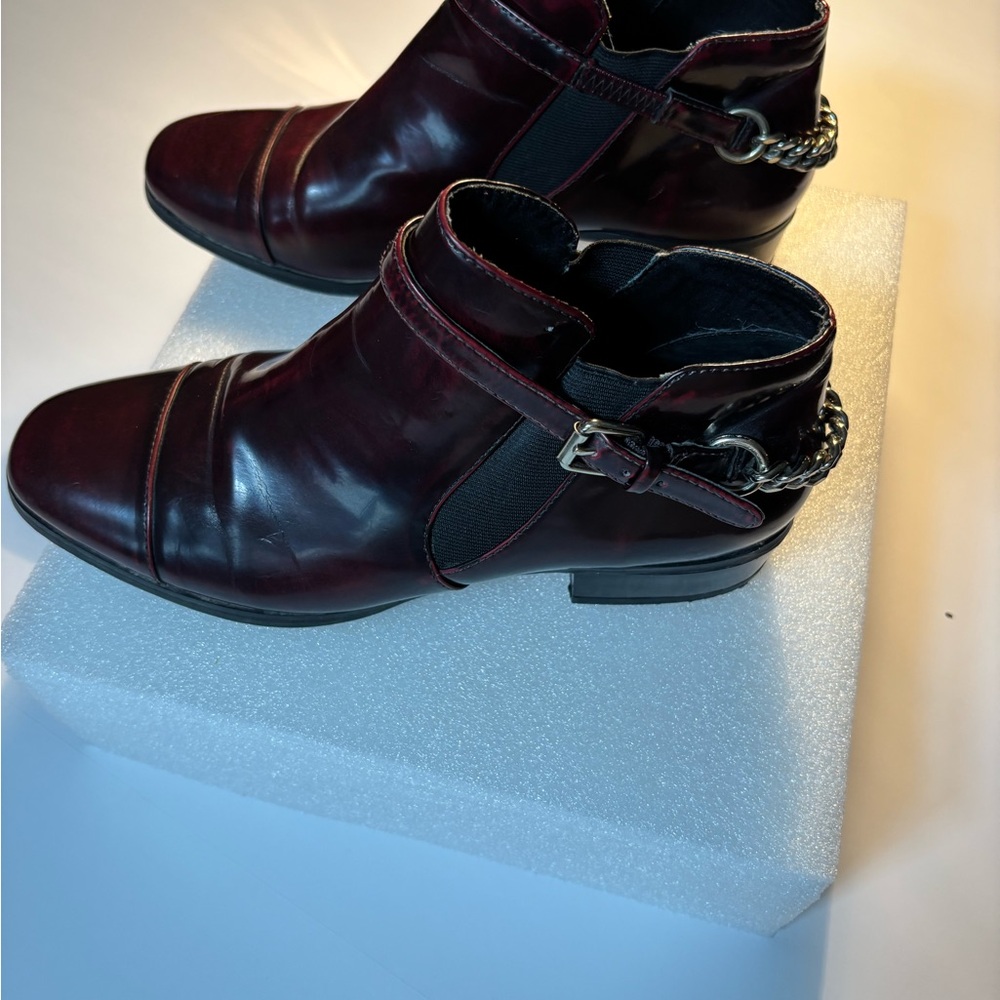 Elegant Burgundy Ankle Boots
